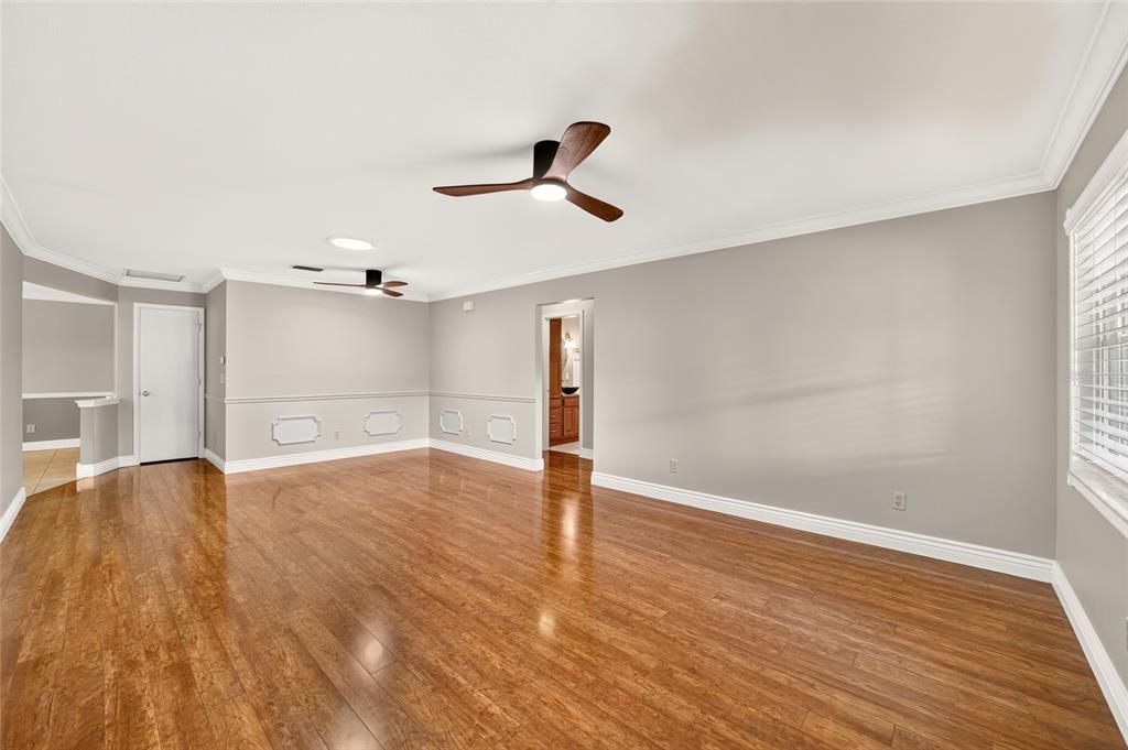 For Sale: $199,850 (2 beds, 2 baths, 1688 Square Feet)