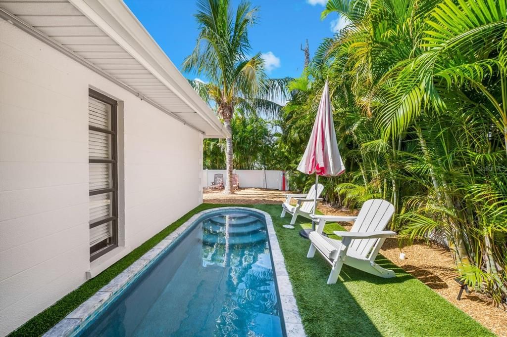 For Sale: $1,650,000 (4 beds, 4 baths, 1960 Square Feet)