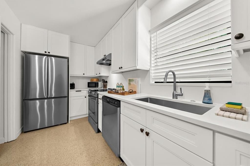 For Sale: $1,650,000 (4 beds, 4 baths, 1960 Square Feet)