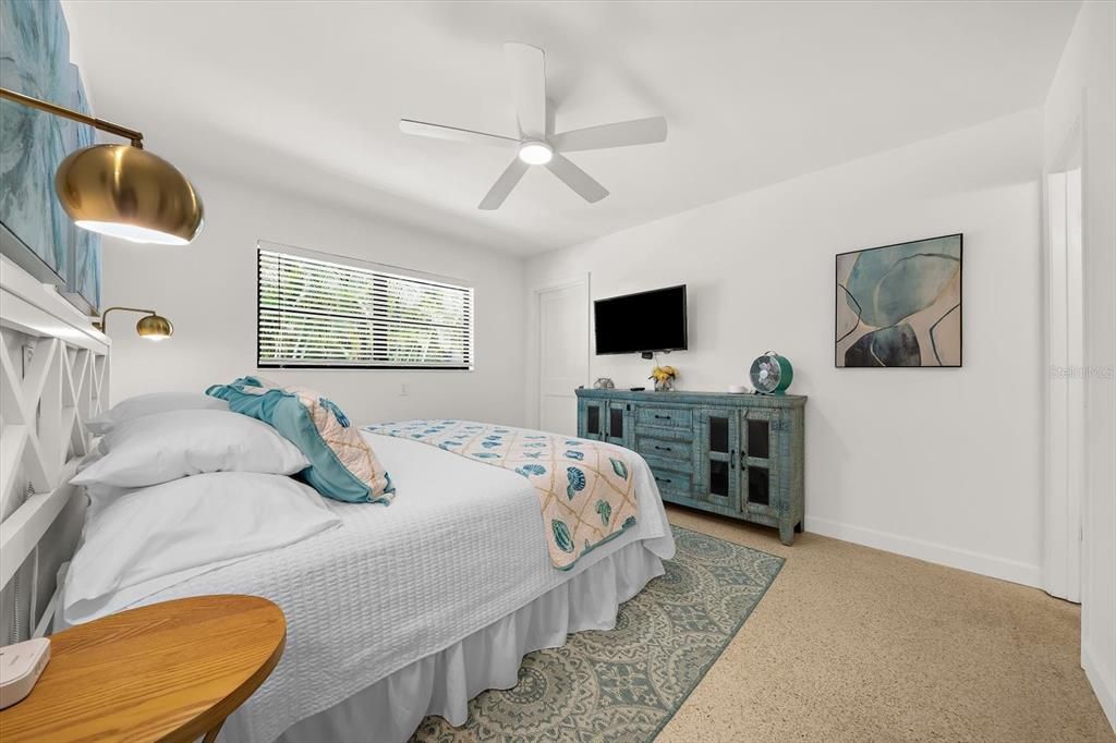 For Sale: $1,650,000 (4 beds, 4 baths, 1960 Square Feet)