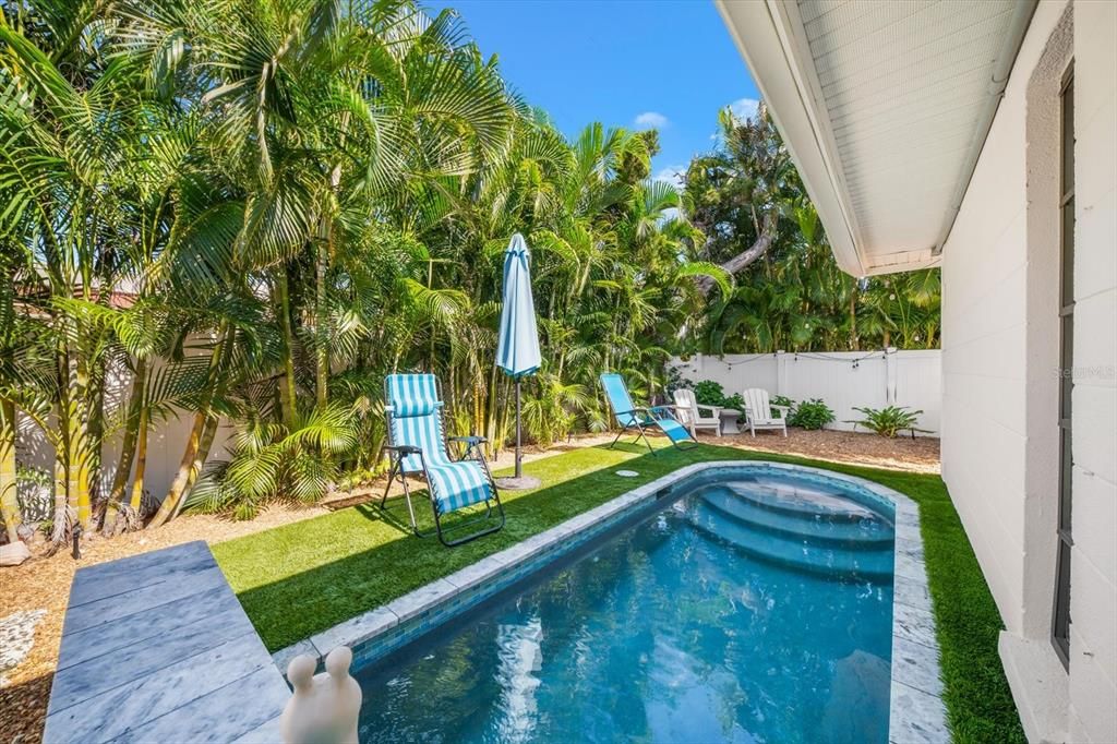 For Sale: $1,650,000 (4 beds, 4 baths, 1960 Square Feet)