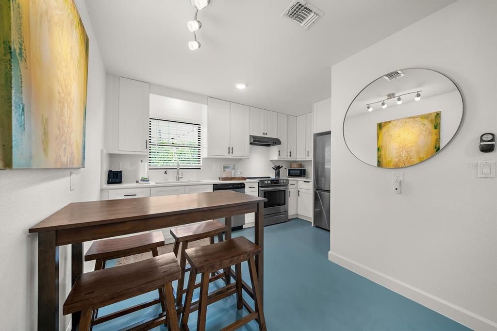 For Sale: $1,650,000 (4 beds, 4 baths, 1960 Square Feet)