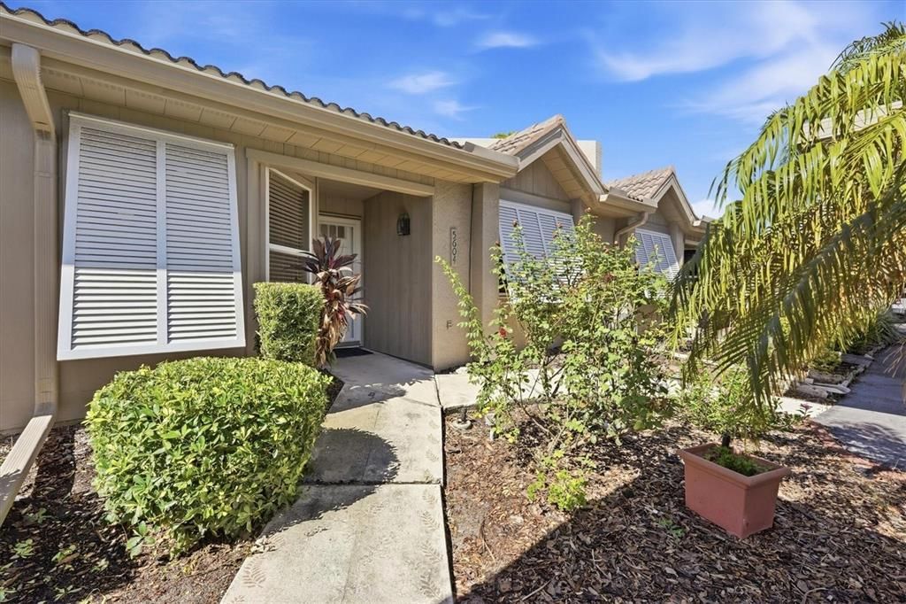 For Sale: $240,000 (2 beds, 2 baths, 1236 Square Feet)