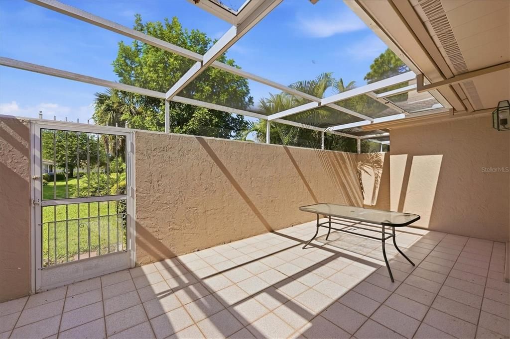 For Sale: $240,000 (2 beds, 2 baths, 1236 Square Feet)