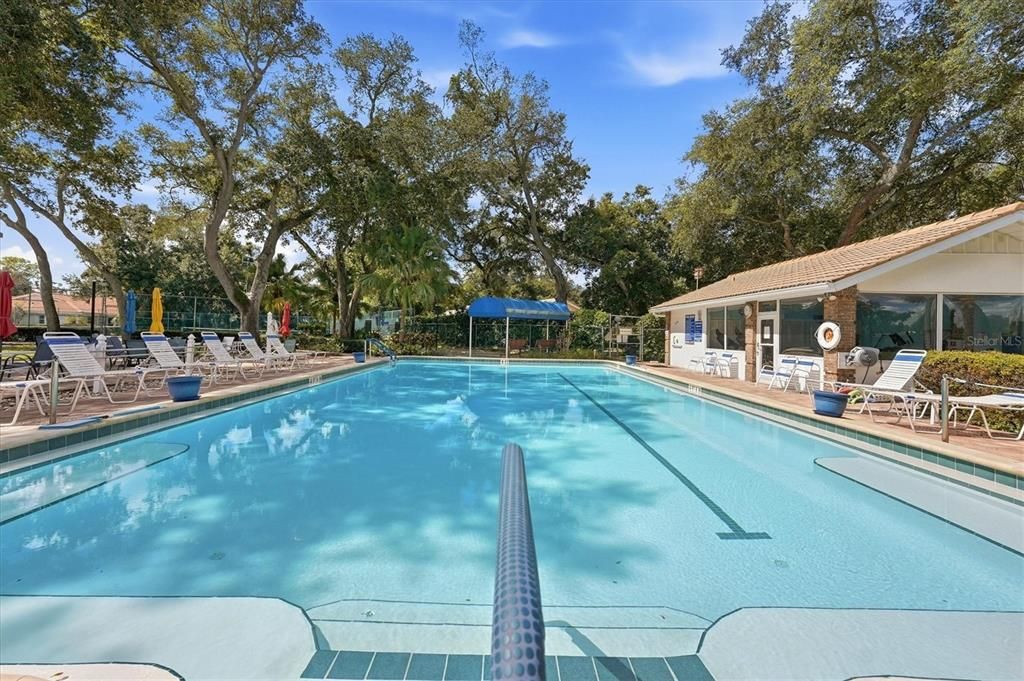 For Sale: $240,000 (2 beds, 2 baths, 1236 Square Feet)