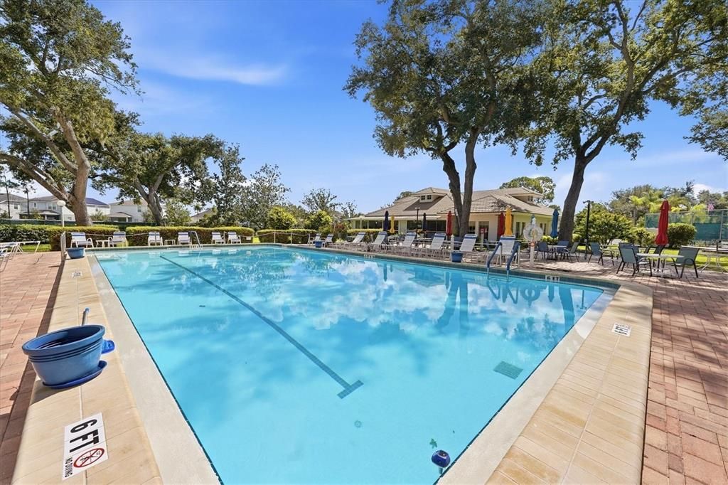 For Sale: $240,000 (2 beds, 2 baths, 1236 Square Feet)
