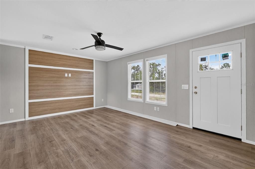 For Sale: $244,900 (3 beds, 2 baths, 1493 Square Feet)