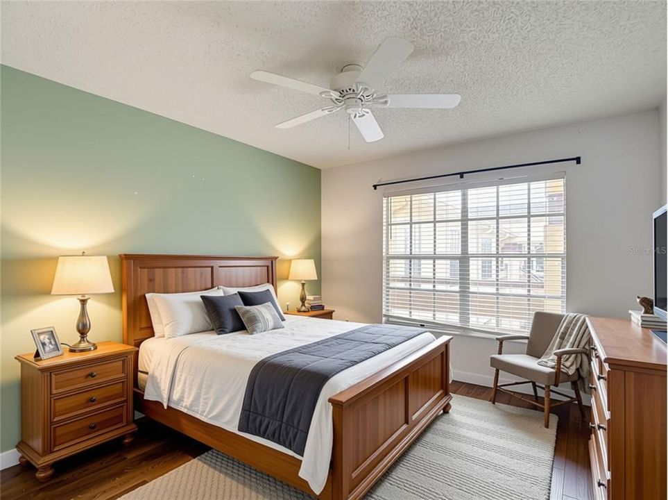For Sale: $139,500 (2 beds, 1 baths, 925 Square Feet)