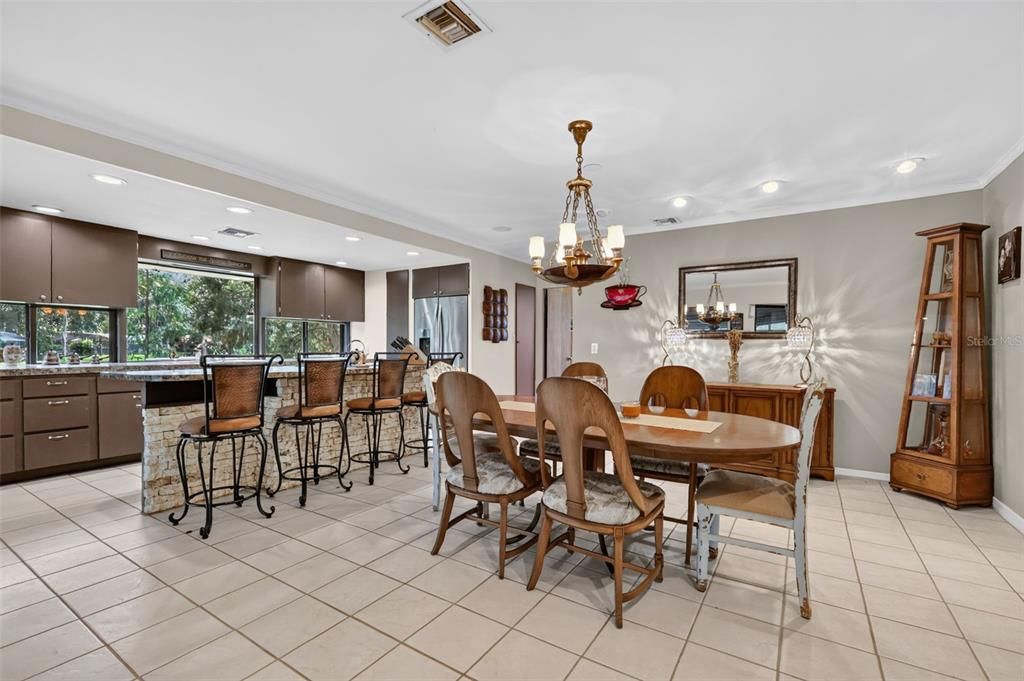 En Venta: $445,000 (3 camas, 2 baños, 1829 Pies cuadrados)