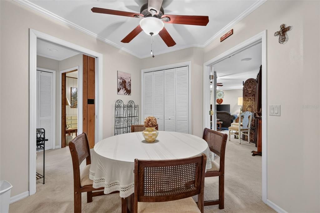 En Venta: $445,000 (3 camas, 2 baños, 1829 Pies cuadrados)