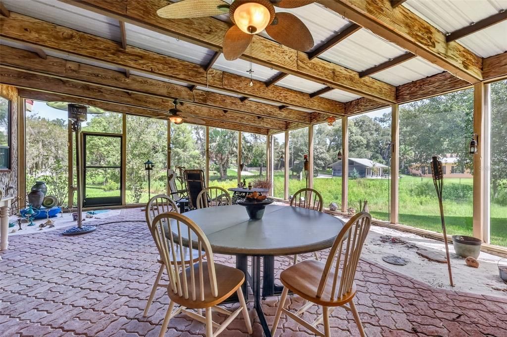 En Venta: $445,000 (3 camas, 2 baños, 1829 Pies cuadrados)