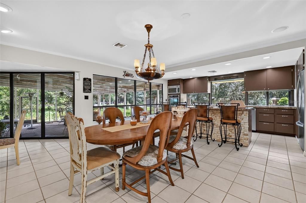 En Venta: $445,000 (3 camas, 2 baños, 1829 Pies cuadrados)