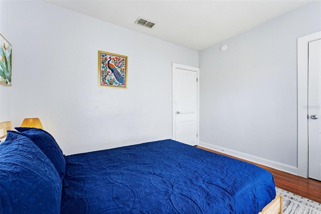 For Sale: $319,900 (4 beds, 2 baths, 1392 Square Feet)