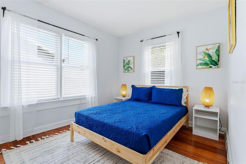 For Sale: $319,900 (4 beds, 2 baths, 1392 Square Feet)