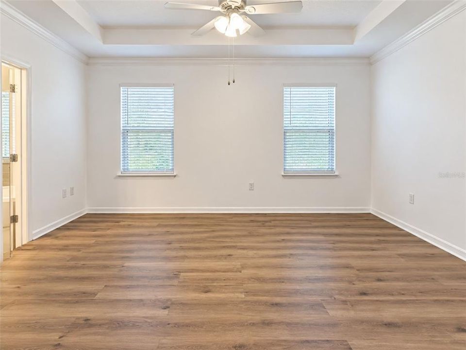 For Rent: $2,100 (3 beds, 2 baths, 2000 Square Feet)