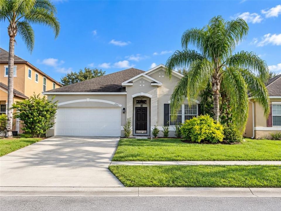 For Rent: $2,100 (3 beds, 2 baths, 2000 Square Feet)