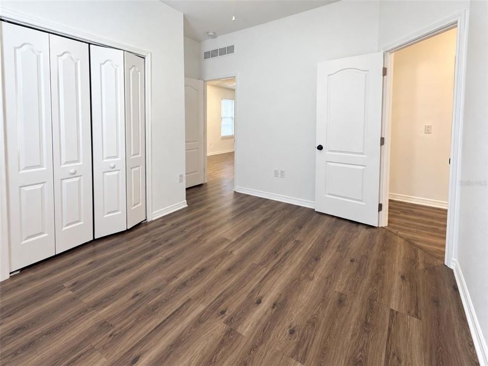 For Rent: $2,100 (3 beds, 2 baths, 2000 Square Feet)