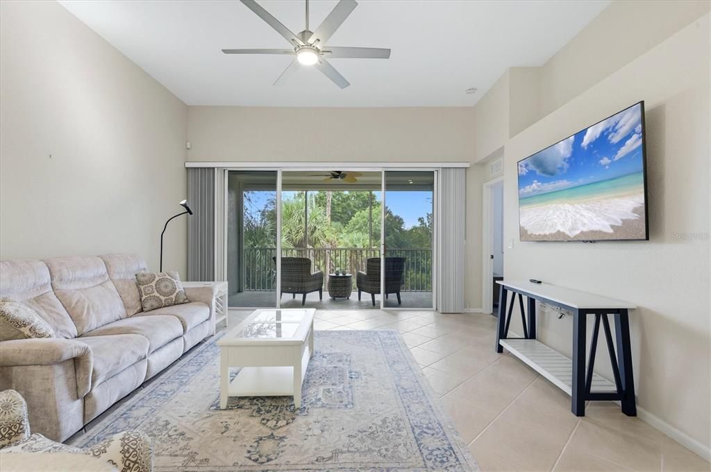 For Sale: $269,000 (3 beds, 2 baths, 1623 Square Feet)