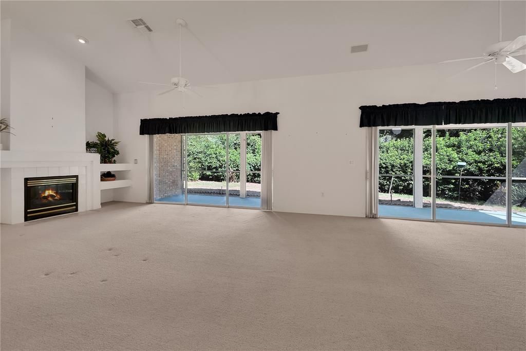 For Sale: $385,000 (4 beds, 2 baths, 2448 Square Feet)