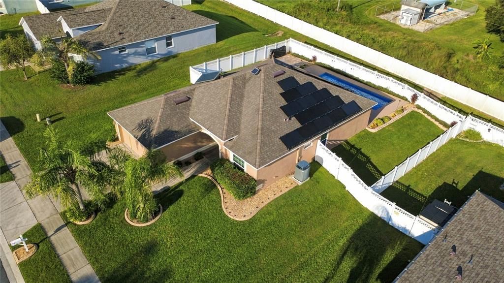 На продажу: $354,900 (4 спален, 2 ванн, 1564 Квадратных фут)