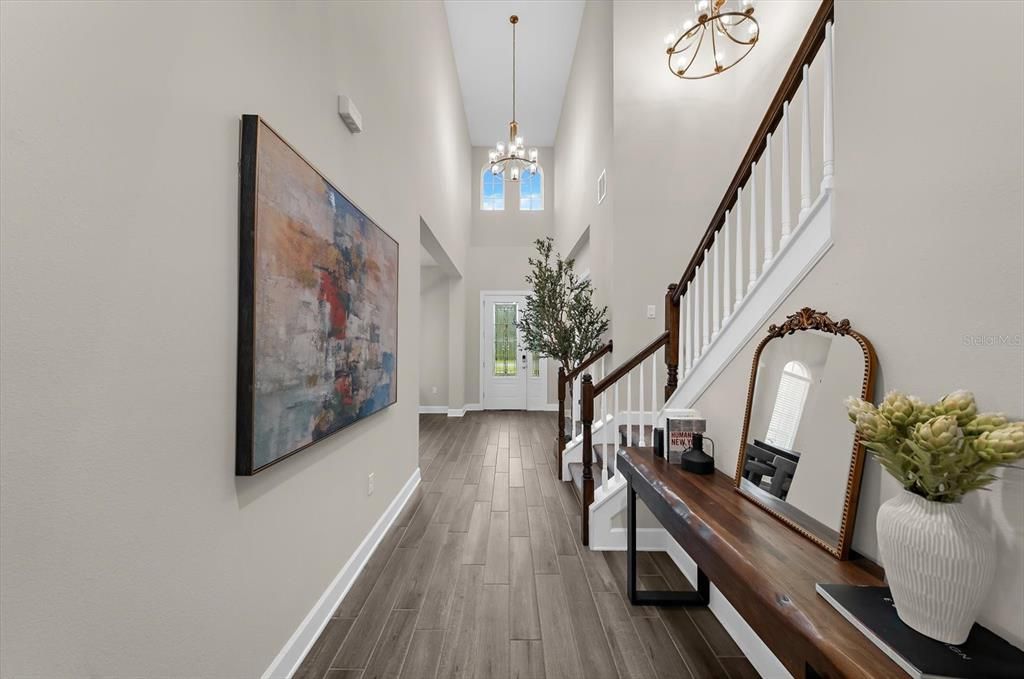 For Sale: $1,600,000 (6 beds, 5 baths, 5171 Square Feet)