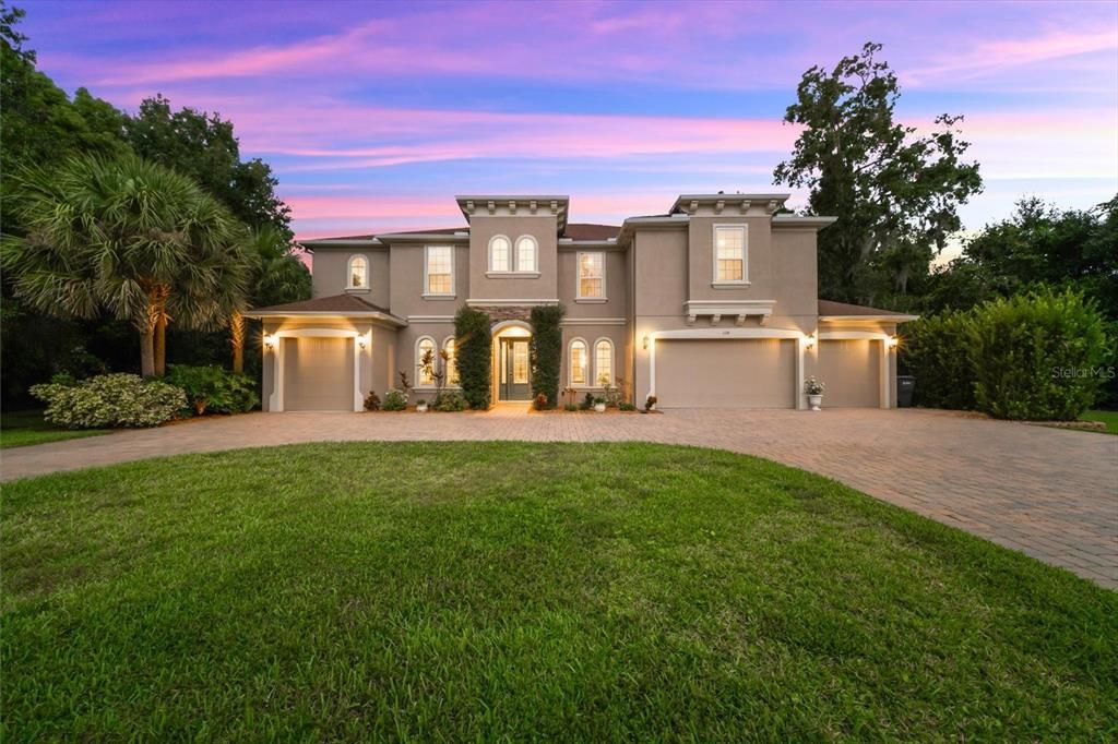 For Sale: $1,600,000 (6 beds, 5 baths, 5171 Square Feet)