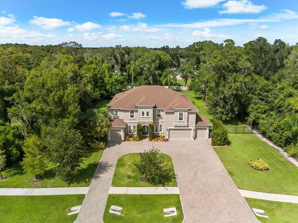 For Sale: $1,600,000 (6 beds, 5 baths, 5171 Square Feet)