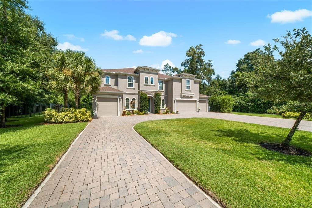 For Sale: $1,600,000 (6 beds, 5 baths, 5171 Square Feet)
