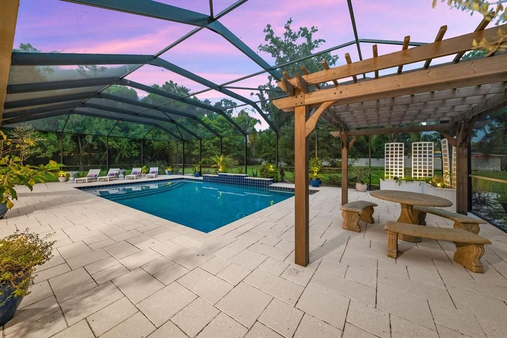 For Sale: $1,600,000 (6 beds, 5 baths, 5171 Square Feet)