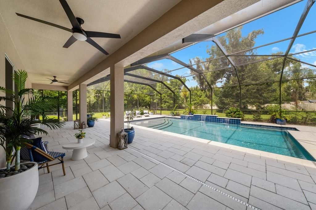 For Sale: $1,600,000 (6 beds, 5 baths, 5171 Square Feet)