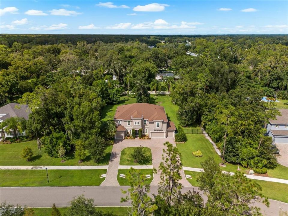 For Sale: $1,600,000 (6 beds, 5 baths, 5171 Square Feet)