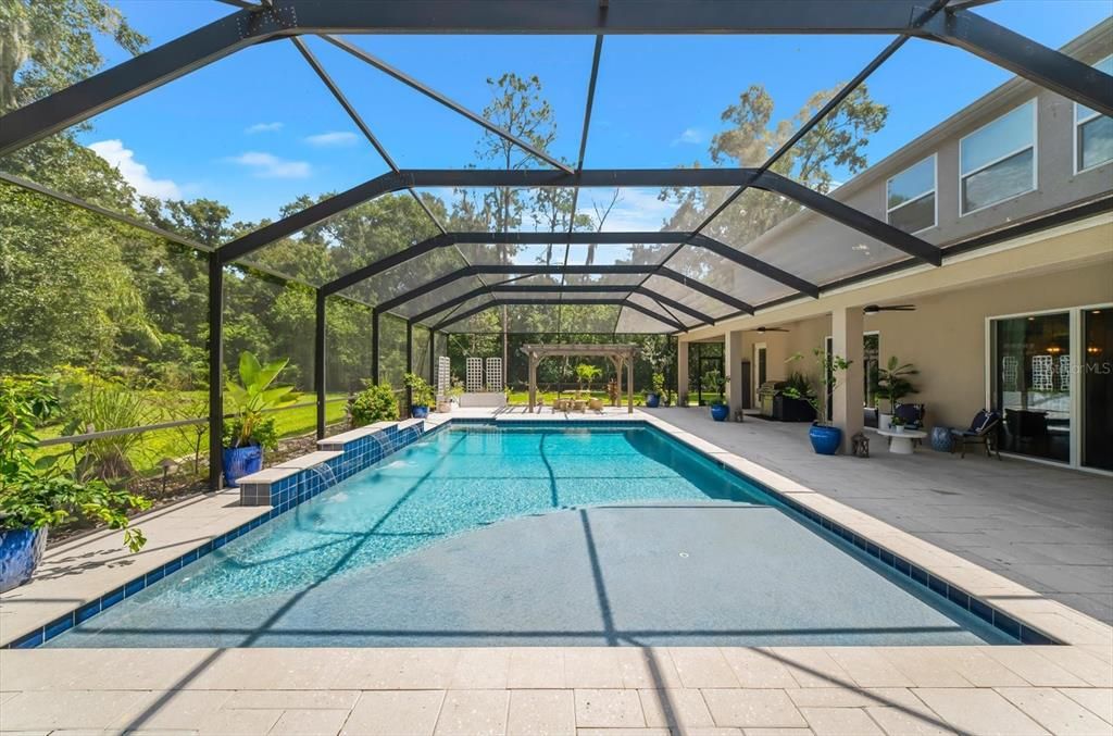 For Sale: $1,600,000 (6 beds, 5 baths, 5171 Square Feet)
