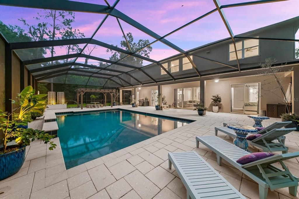 For Sale: $1,600,000 (6 beds, 5 baths, 5171 Square Feet)