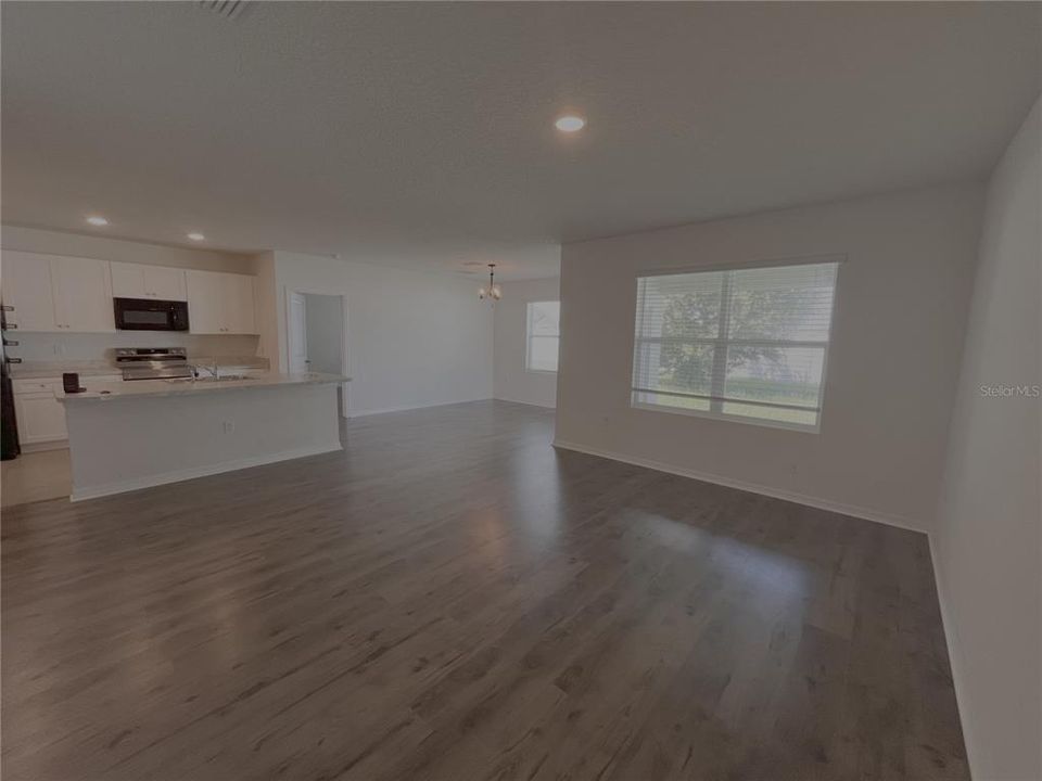 В аренду: $1,695 (3 спален, 2 ванн, 1670 Квадратных фут)