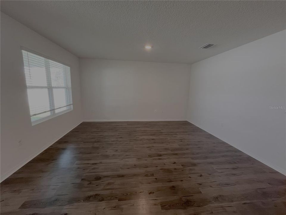 В аренду: $1,695 (3 спален, 2 ванн, 1670 Квадратных фут)