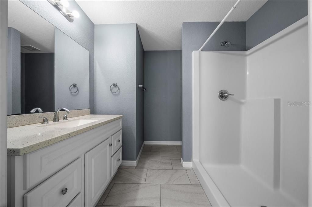 For Sale: $220,000 (3 beds, 2 baths, 1246 Square Feet)