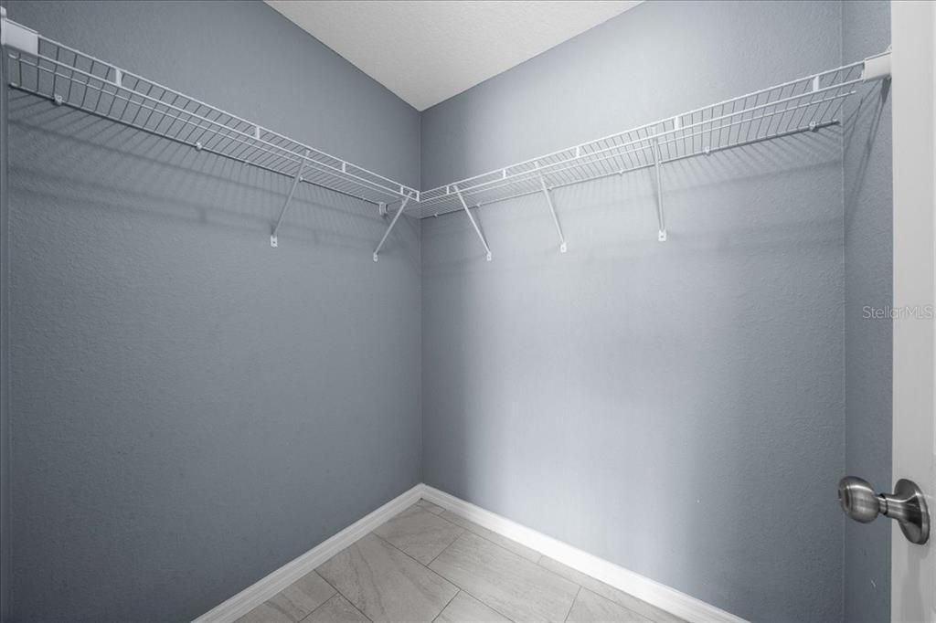 For Sale: $220,000 (3 beds, 2 baths, 1246 Square Feet)