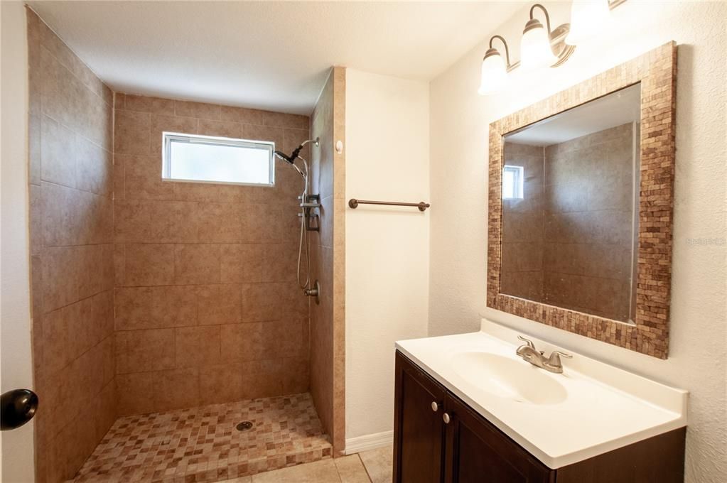 For Sale: $225,000 (3 beds, 2 baths, 1243 Square Feet)