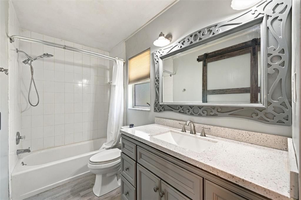 En Venta: $275,000 (2 camas, 2 baños, 1091 Pies cuadrados)