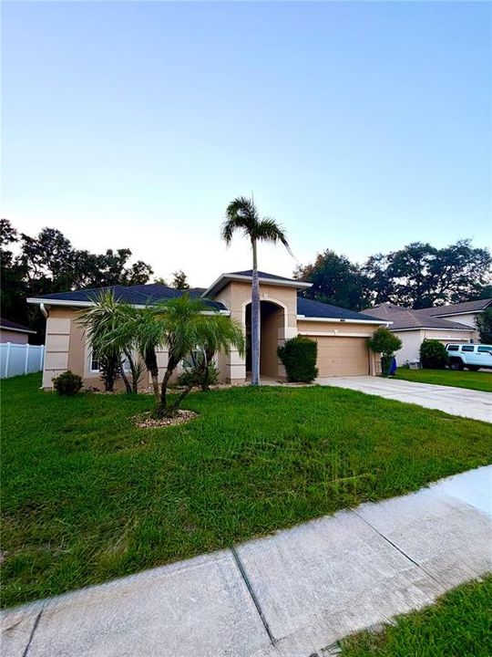 For Sale: $455,000 (4 beds, 2 baths, 2238 Square Feet)