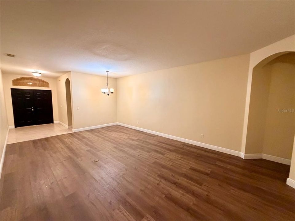 For Sale: $455,000 (4 beds, 2 baths, 2238 Square Feet)