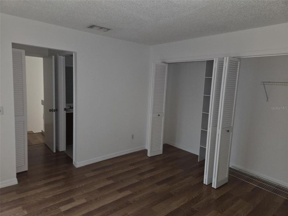На продажу: $199,000 (2 спален, 2 ванн, 1312 Квадратных фут)