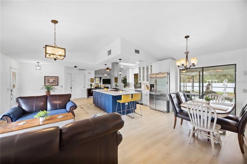 En Venta: $459,000 (3 camas, 2 baños, 1828 Pies cuadrados)