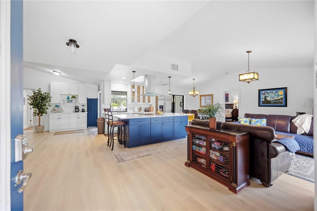 En Venta: $459,000 (3 camas, 2 baños, 1828 Pies cuadrados)