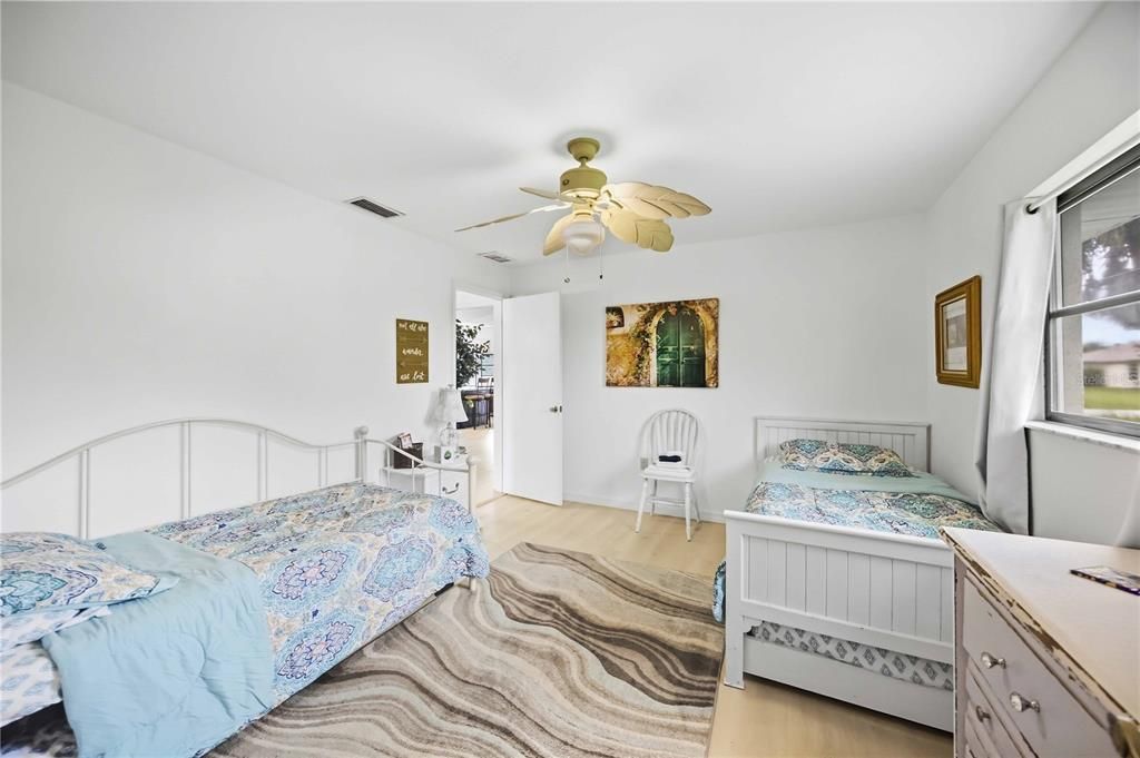 En Venta: $459,000 (3 camas, 2 baños, 1828 Pies cuadrados)