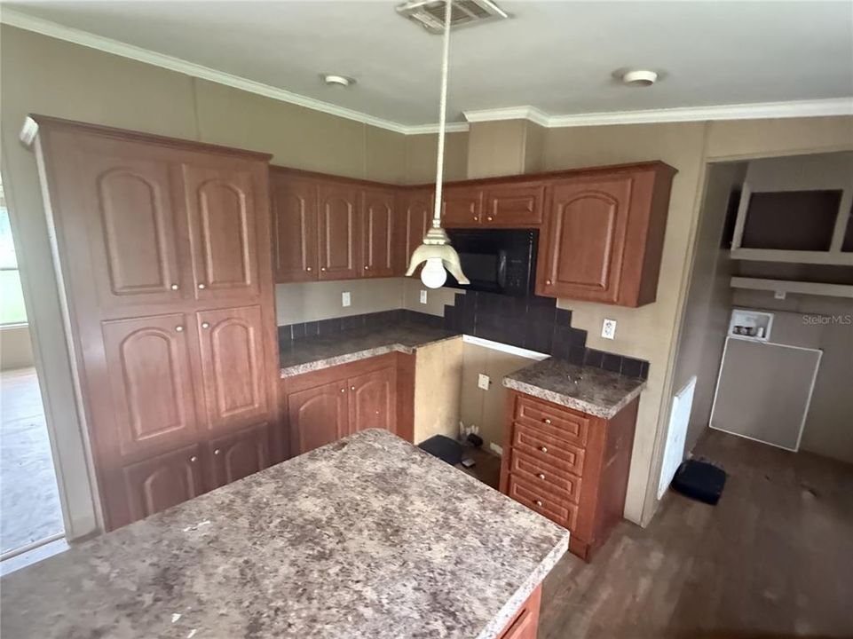 For Sale: $97,500 (4 beds, 2 baths, 1620 Square Feet)