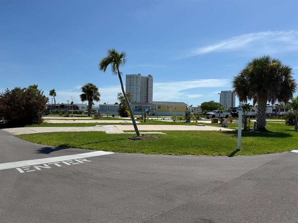 На продажу: $85,000 (0.05 acres)
