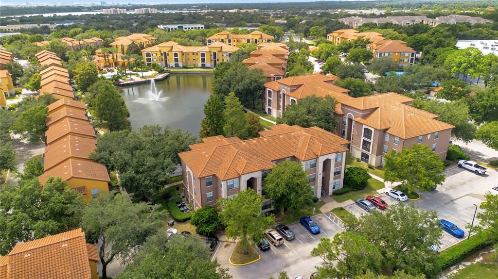 For Sale: $148,000 (1 beds, 1 baths, 641 Square Feet)