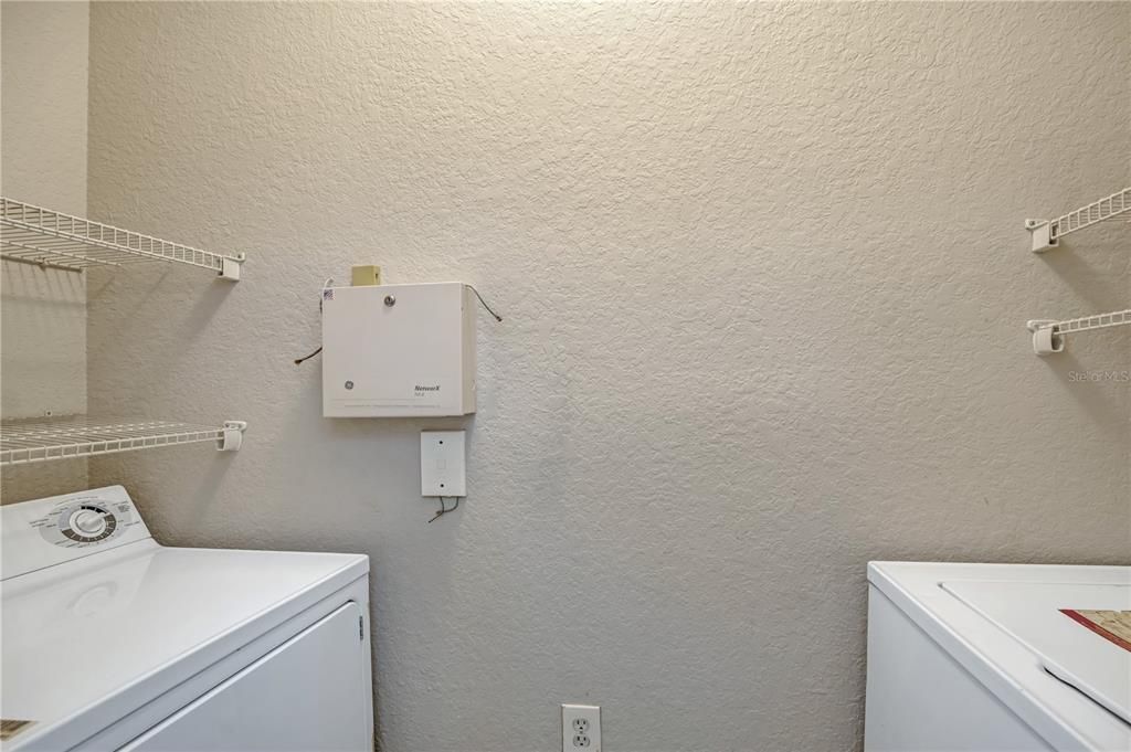 For Sale: $148,000 (1 beds, 1 baths, 641 Square Feet)