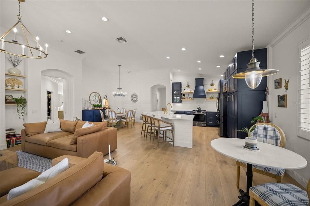 For Sale: $599,000 (3 beds, 2 baths, 2343 Square Feet)